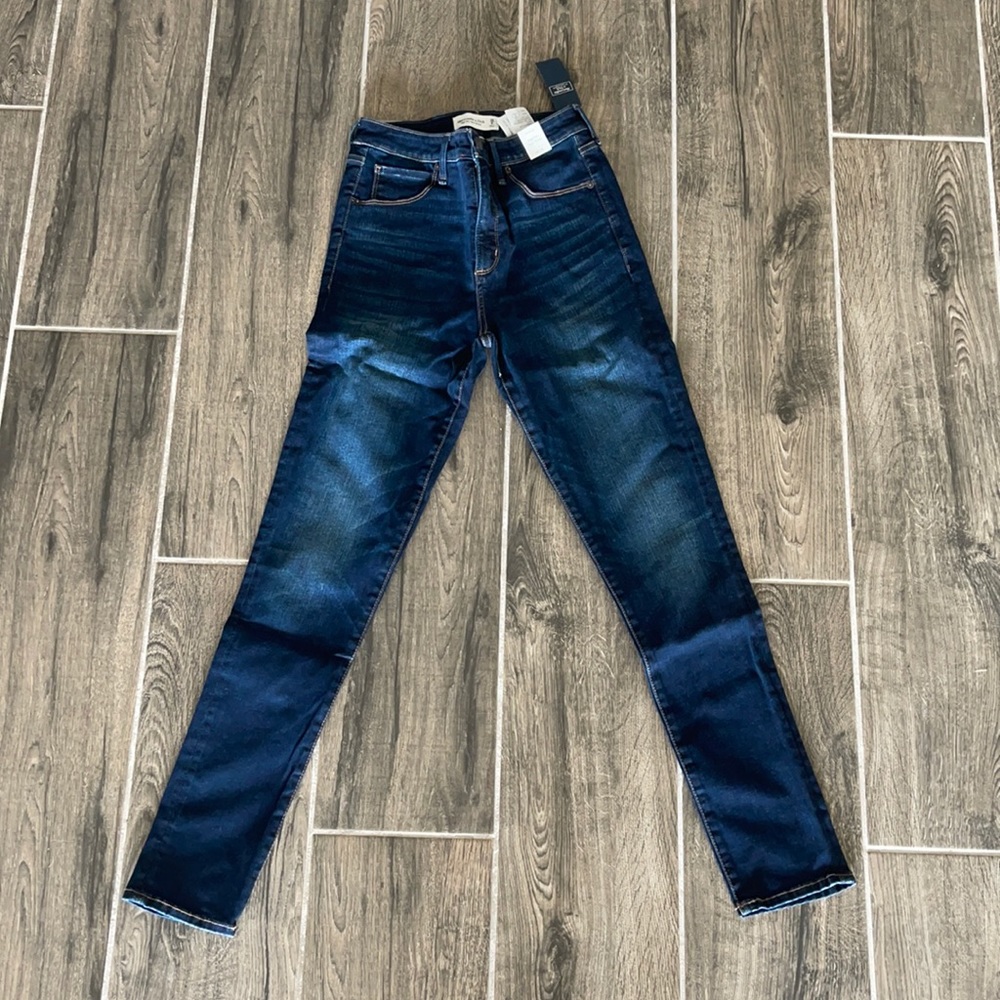 NWT Abercrombie Curve Love Jeans